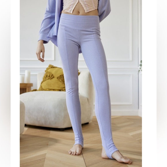 NWT UO Cozy Ribbed Stirrup Collette Leggings - Lavender - Picture 1 of 2